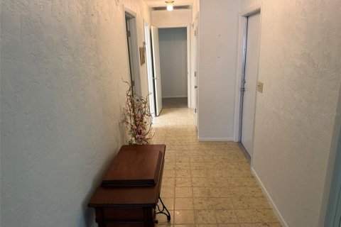 House in Sarasota, Florida 2 bedrooms, 142.33 sq.m. № 1761990 - photo 13