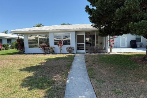 House in Sarasota, Florida 2 bedrooms, 142.33 sq.m. № 1761990 - photo 14
