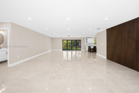 Купить виллу или дом в Пайнкрест, Флорида 3 спальни, 222.59м2, № 2008081 - фото 3