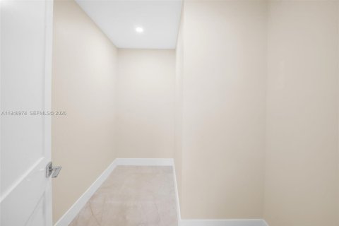 Купить виллу или дом в Пайнкрест, Флорида 3 спальни, 222.59м2, № 2008081 - фото 20