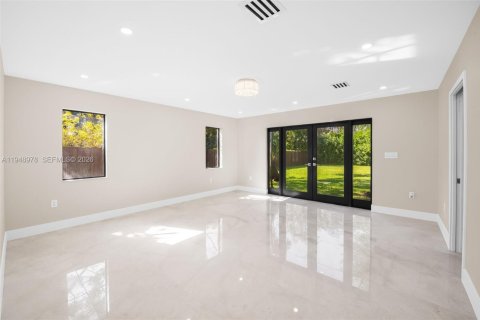 Купить виллу или дом в Пайнкрест, Флорида 3 спальни, 222.59м2, № 2008081 - фото 13