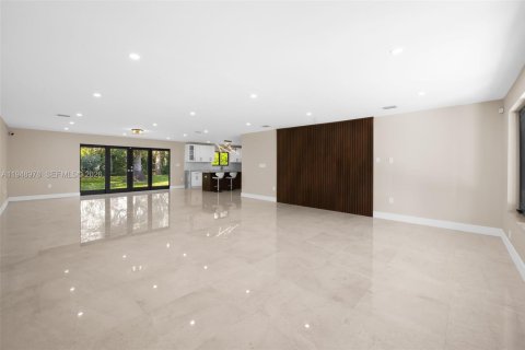 Купить виллу или дом в Пайнкрест, Флорида 3 спальни, 222.59м2, № 2008081 - фото 2