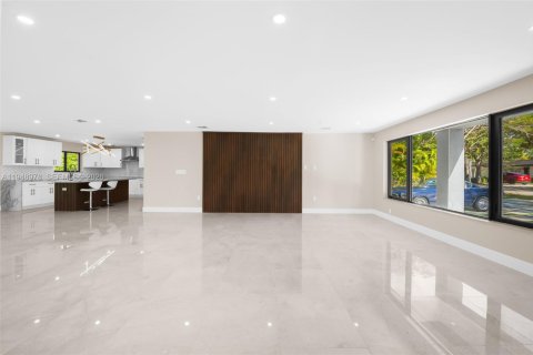 Купить виллу или дом в Пайнкрест, Флорида 3 спальни, 222.59м2, № 2008081 - фото 4