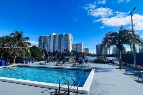 Купить кондоминиум в Авентура, Флорида 1 спальня, 82.4м2, № 2012563 - фото 14