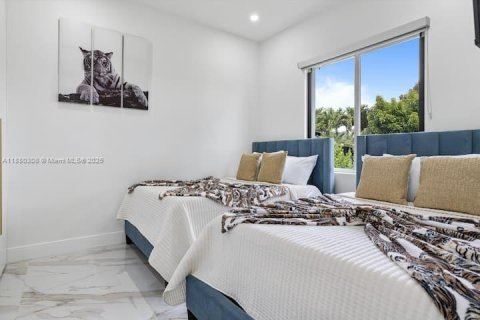 Villa ou maison à vendre à Miami, Floride: 5 chambres, 229 m2 № 1925412 - photo 23