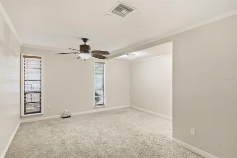 House in New Port Richey, Florida 3 bedrooms, 113.25 sq.m. № 2396764 - photo 19