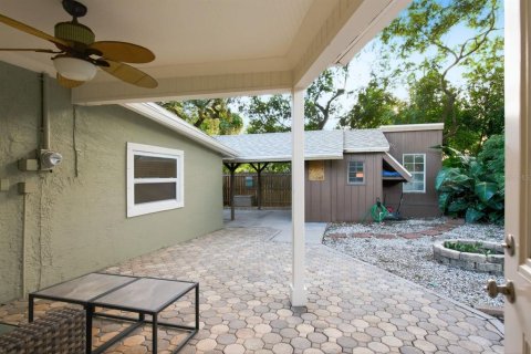 House in New Port Richey, Florida 3 bedrooms, 113.25 sq.m. № 2396764 - photo 26