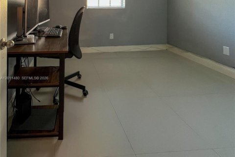 Townhouse in Homestead, Florida 3 bedrooms, 147.9 sq.m. № 2076592 - photo 9