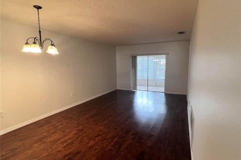 Villa ou maison à louer à New Port Richey, Floride: 2 chambres, 99.22 m2 № 1919840 - photo 4