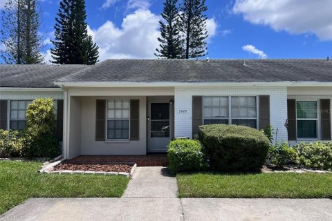 Villa ou maison à louer à New Port Richey, Floride: 2 chambres, 99.22 m2 № 1919840 - photo 1