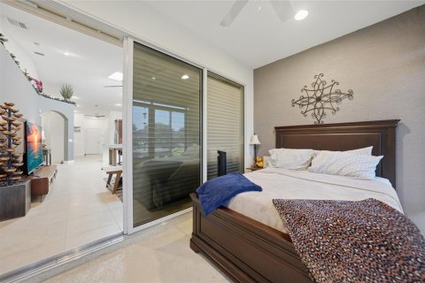 Villa ou maison à vendre à North Port, Floride: 2 chambres, 127.09 m2 № 2128392 - photo 18