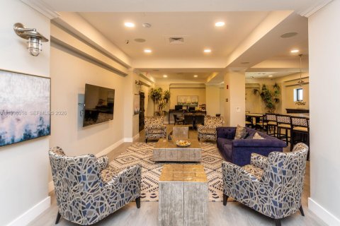 Copropriété à louer à Hollywood, Floride: 1 chambre, 77.57 m2 № 1997204 - photo 11