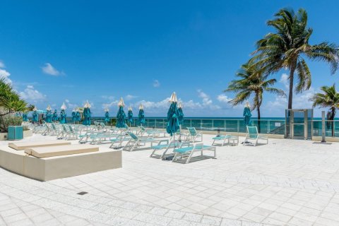 Copropriété à louer à Hollywood, Floride: 1 chambre, 77.57 m2 № 1997204 - photo 6