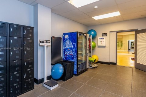 Copropriété à louer à Hollywood, Floride: 1 chambre, 77.57 m2 № 1997204 - photo 19