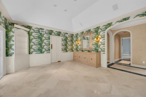 Купить виллу или дом в Хоб-Саунд, Флорида 8 комнат, 571.72м2, № 2187655 - фото 13