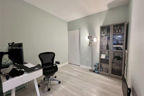 Copropriété à louer à Miami, Floride: 2 chambres, 114.73 m2 № 1990952 - photo 29