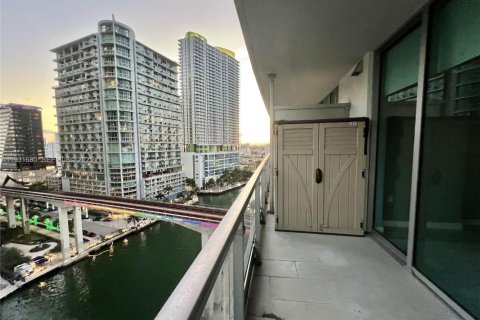 Copropriété à louer à Miami, Floride: 2 chambres, 114.73 m2 № 1990952 - photo 16