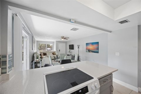 Villa ou maison à vendre à Orlando, Floride: 3 chambres, 122.63 m2 № 2210437 - photo 6