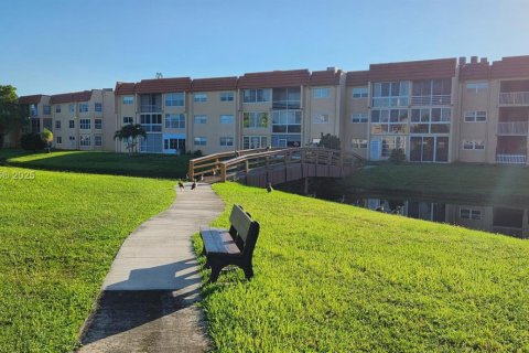 Condominio en venta en Sunrise, Florida, 2 dormitorios, 78.97 m2 № 1964415 - foto 11