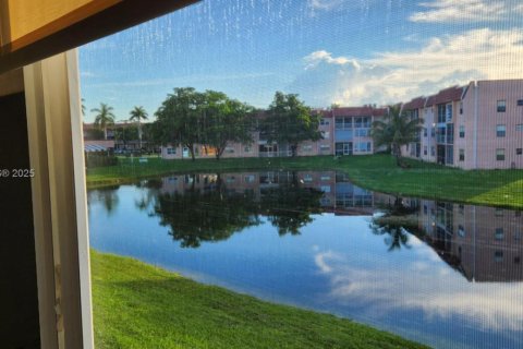 Condominio en venta en Sunrise, Florida, 2 dormitorios, 78.97 m2 № 1964415 - foto 10