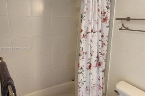 Condominio en venta en Sunrise, Florida, 2 dormitorios, 78.97 m2 № 1964415 - foto 18