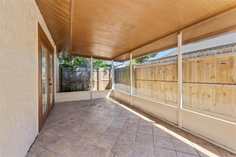 Купить виллу или дом в Сент-Питерсберг, Флорида 3 комнаты, 129.6м2, № 2424001 - фото 23