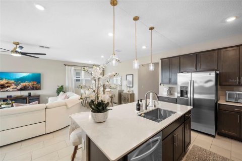 House in Lake Wales, Florida 4 bedrooms, 192.77 sq.m. № 2232385 - photo 16
