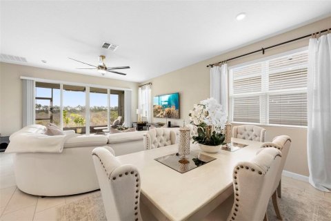 House in Lake Wales, Florida 4 bedrooms, 192.77 sq.m. № 2232385 - photo 8