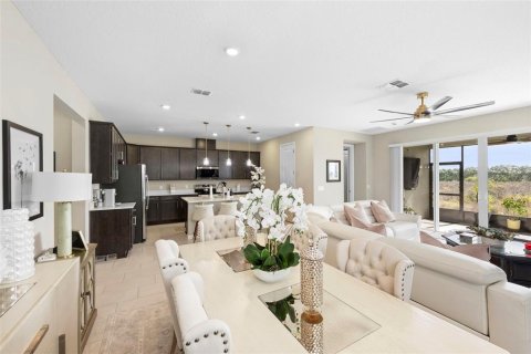 House in Lake Wales, Florida 4 bedrooms, 192.77 sq.m. № 2232385 - photo 5