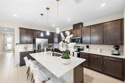 House in Lake Wales, Florida 4 bedrooms, 192.77 sq.m. № 2232385 - photo 12