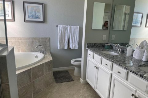Villa ou maison à louer à Venice, Floride: 2 chambres, 145.67 m2 № 1831770 - photo 9