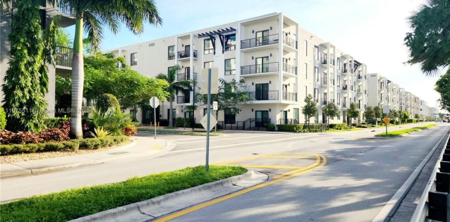Condo à Doral, Floride, 3 chambres  № 1764885