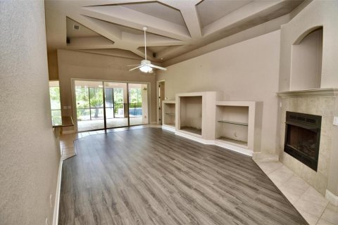 House in Palm Coast, Florida 3 bedrooms, 220.27 sq.m. № 1770214 - photo 9
