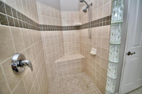 House in Palm Coast, Florida 3 bedrooms, 220.27 sq.m. № 1770214 - photo 23