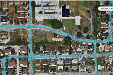 Immobilier commercial à vendre à Miami, Floride № 2035742 - photo 7