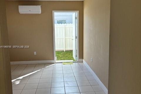 Commercial property in Miami, Florida 1 bedroom, 46.45 sq.m. № 2031014 - photo 6