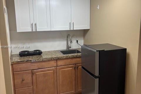 Commercial property in Miami, Florida 1 bedroom, 46.45 sq.m. № 2031014 - photo 10