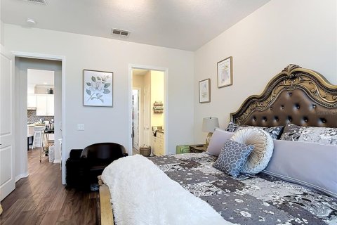 House in Kissimmee, Florida 2 bedrooms, 133.5 sq.m. № 2342277 - photo 15