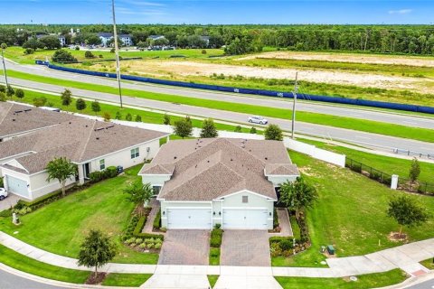 House in Kissimmee, Florida 2 bedrooms, 133.5 sq.m. № 2342277 - photo 27