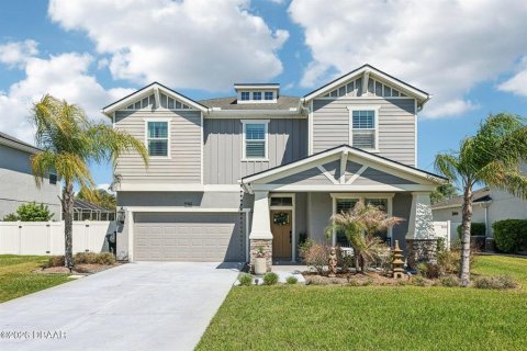 House in Port Orange, Florida 4 bedrooms, 251.49 sq.m. № 2207487