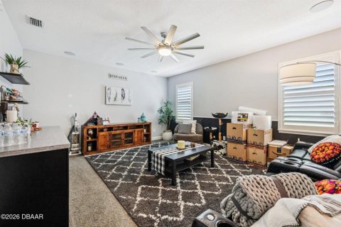 House in Port Orange, Florida 4 bedrooms, 251.49 sq.m. № 2207487 - photo 11