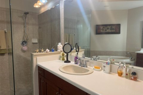 Condo in Punta Gorda, Florida, 2 bedrooms № 2200267 - photo 30