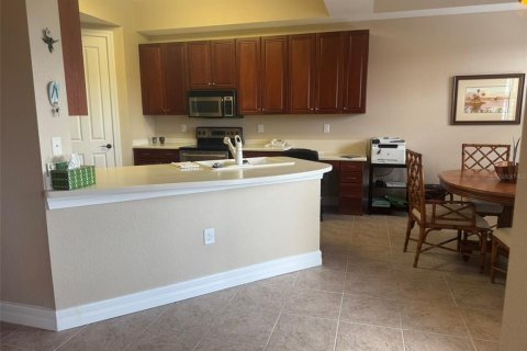 Condo in Punta Gorda, Florida, 2 bedrooms № 2200267 - photo 26