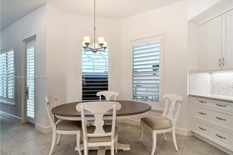 House in Bonita Springs, Florida 3 bedrooms, 311.59 sq.m. № 1931537 - photo 13