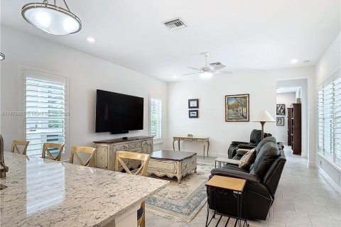 House in Bonita Springs, Florida 3 bedrooms, 311.59 sq.m. № 1931537 - photo 17