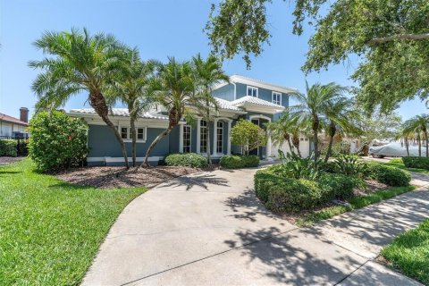 House in Clearwater, Florida 4 bedrooms, 396.23 sq.m. № 1733495 - photo 5
