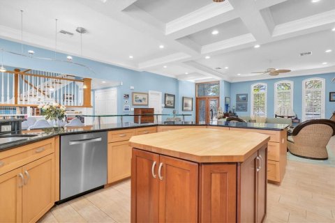 House in Clearwater, Florida 4 bedrooms, 396.23 sq.m. № 1733495 - photo 15