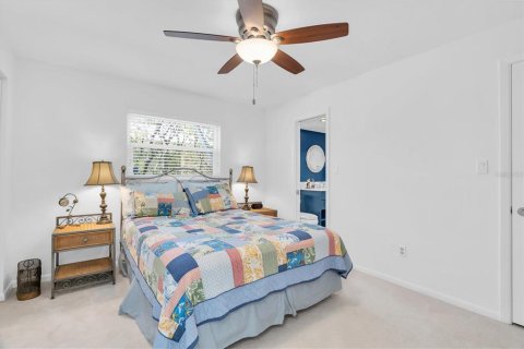 House in Clearwater, Florida 4 bedrooms, 396.23 sq.m. № 1733495 - photo 29