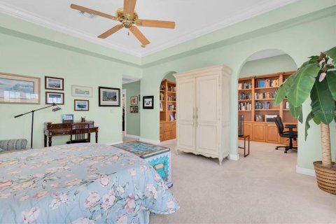 House in Clearwater, Florida 4 bedrooms, 396.23 sq.m. № 1733495 - photo 24