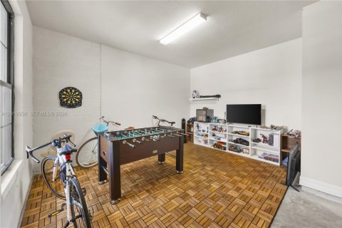 Casa en alquiler en Oakland Park, Florida, 3 dormitorios, 232.26 m2 № 2085963 - foto 28